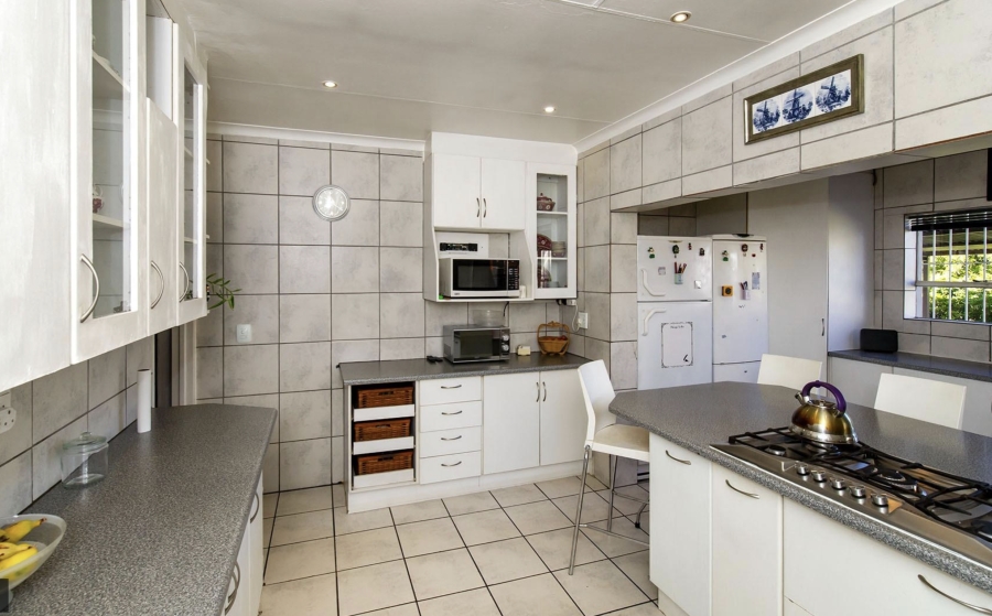 3 Bedroom Property for Sale in Highway Gardens Gauteng