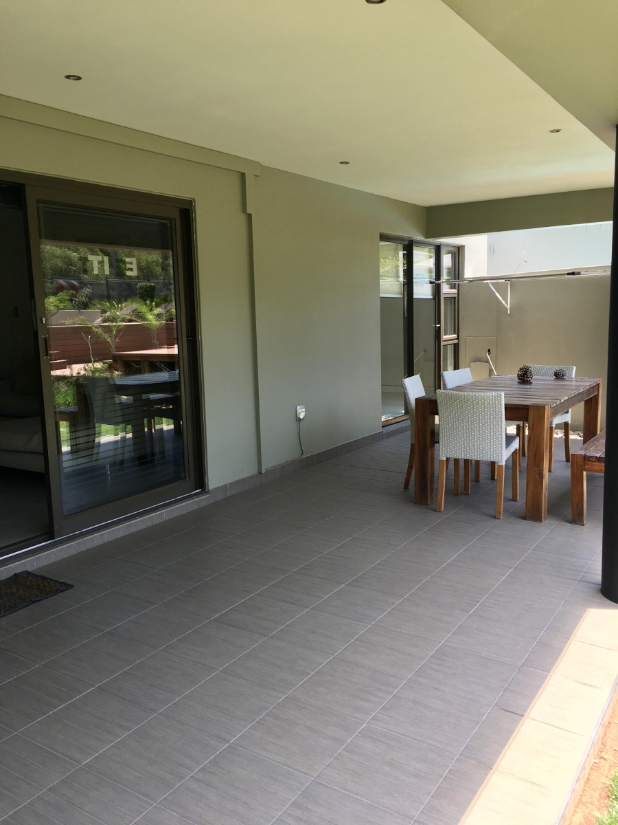 To Let 1 Bedroom Property for Rent in Sandown Gauteng