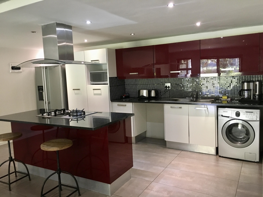 To Let 1 Bedroom Property for Rent in Sandown Gauteng