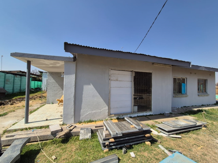 4 Bedroom Property for Sale in Duncanville Gauteng