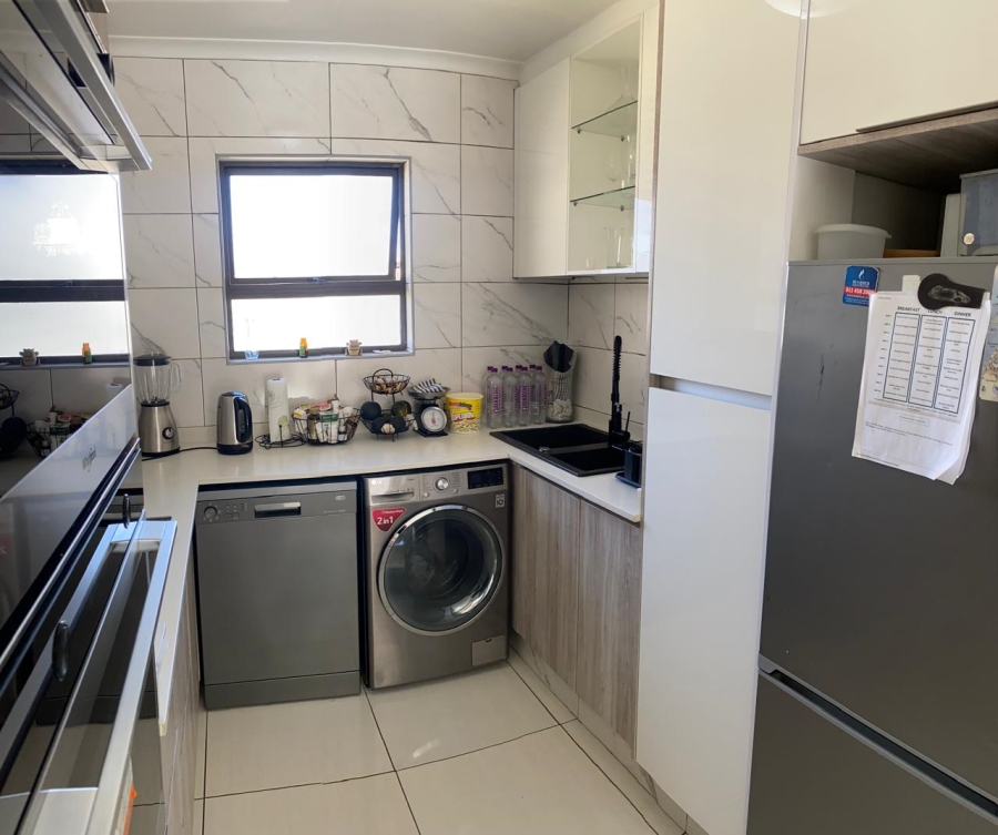 To Let 2 Bedroom Property for Rent in Parkrand Gauteng