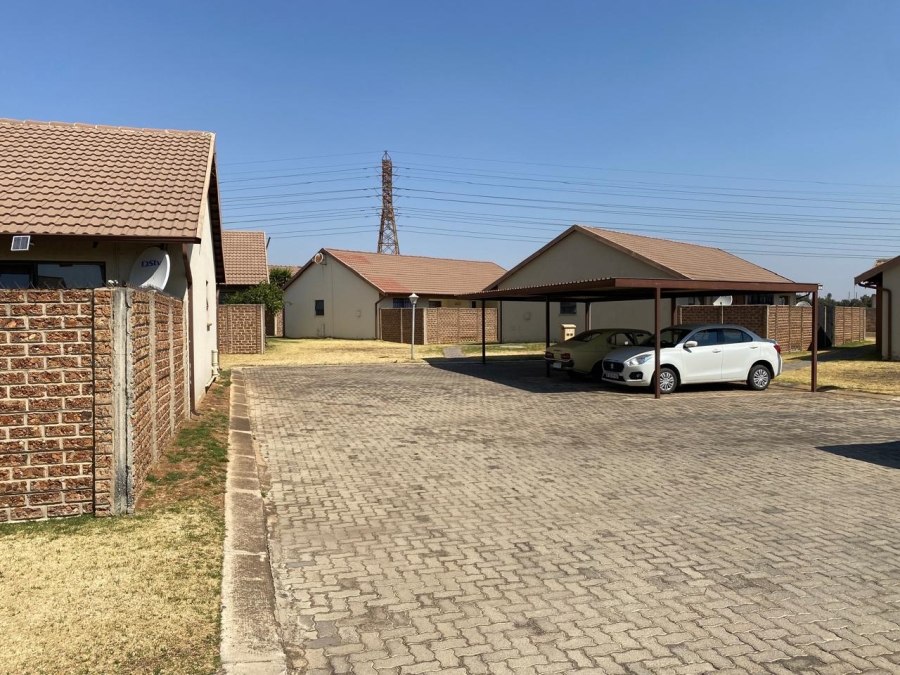 To Let 2 Bedroom Property for Rent in Parkrand Gauteng