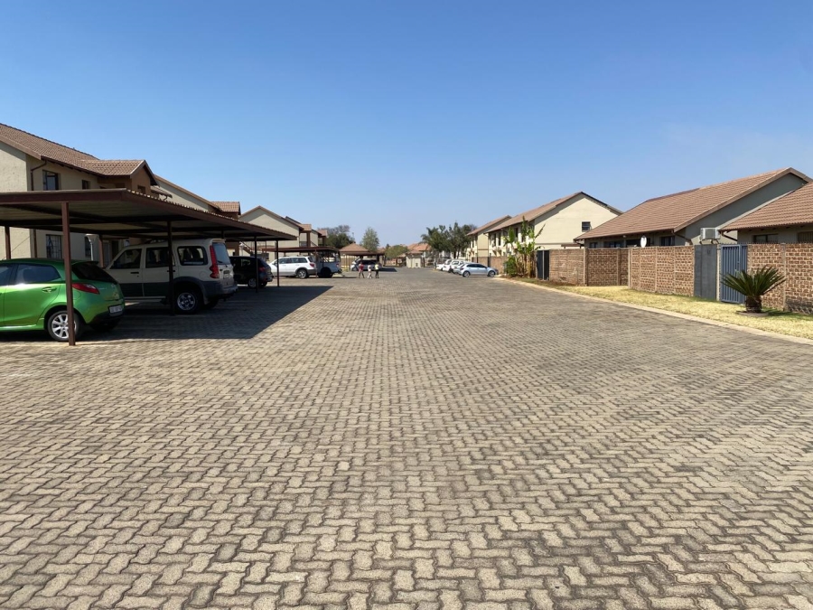 To Let 2 Bedroom Property for Rent in Parkrand Gauteng