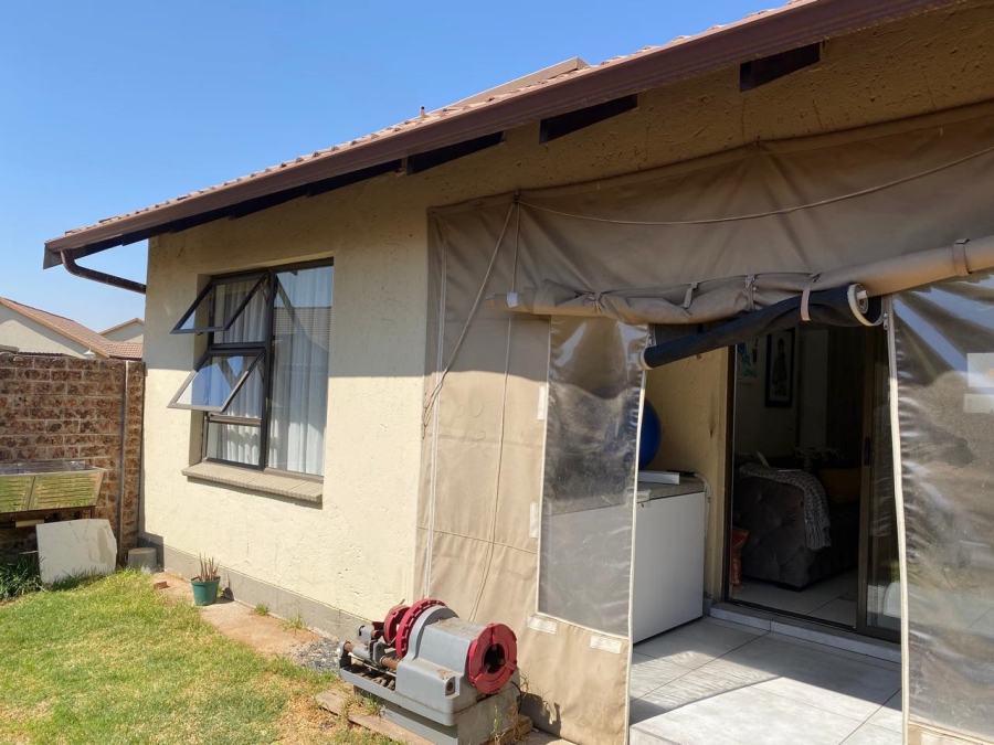 To Let 2 Bedroom Property for Rent in Parkrand Gauteng