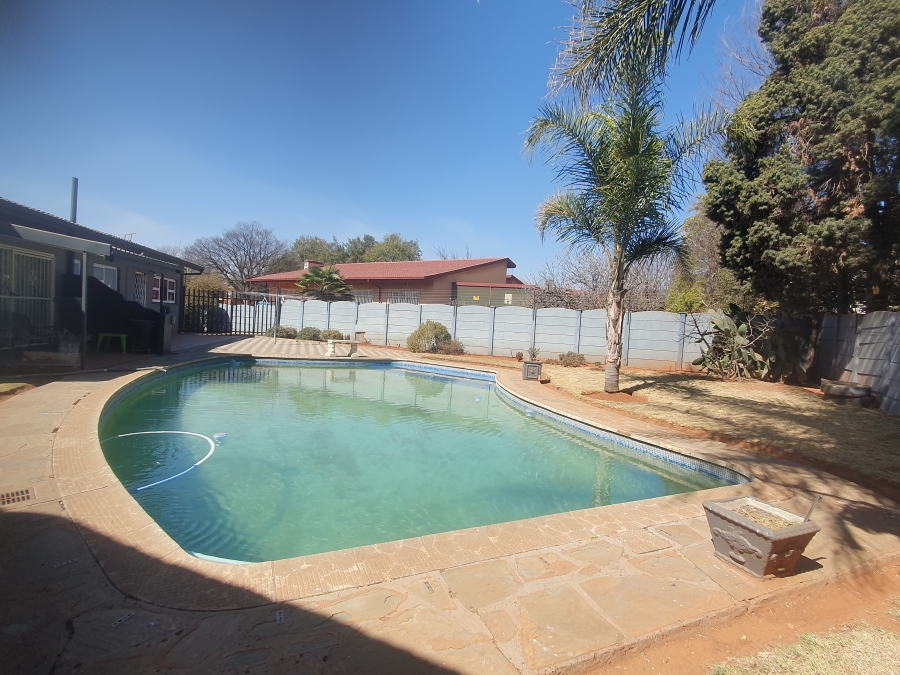 3 Bedroom Property for Sale in Edelweiss Gauteng