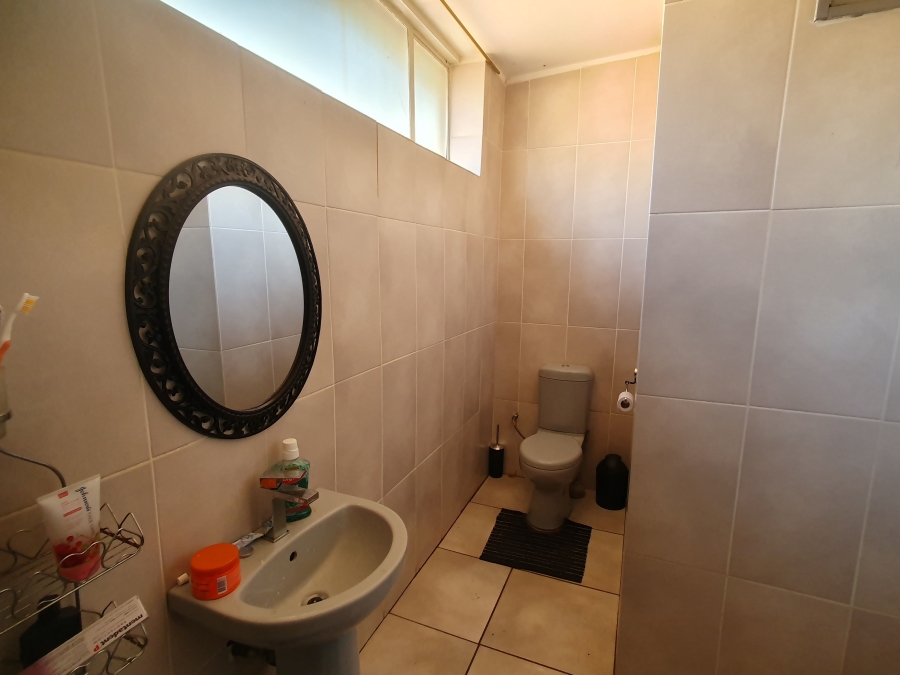 5 Bedroom Property for Sale in Selcourt Gauteng