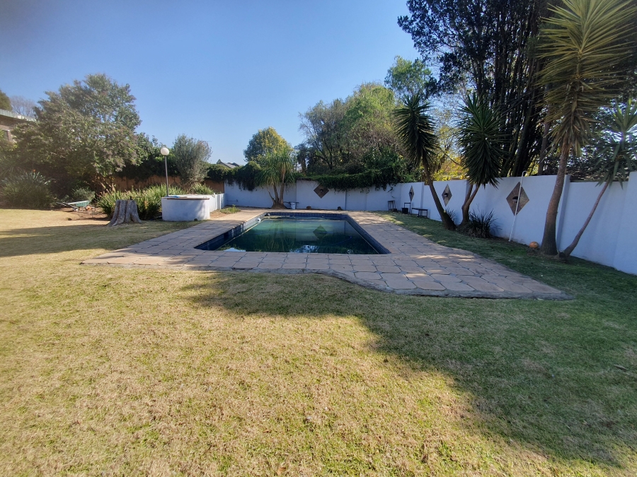 5 Bedroom Property for Sale in Selcourt Gauteng