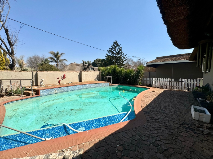 3 Bedroom Property for Sale in Dersley Gauteng