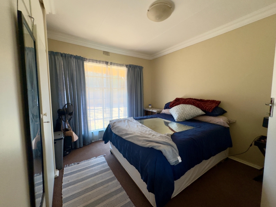 3 Bedroom Property for Sale in Dersley Gauteng