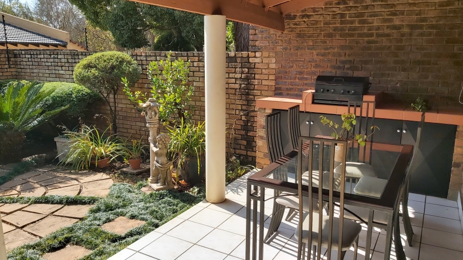 3 Bedroom Property for Sale in Rivonia Gauteng