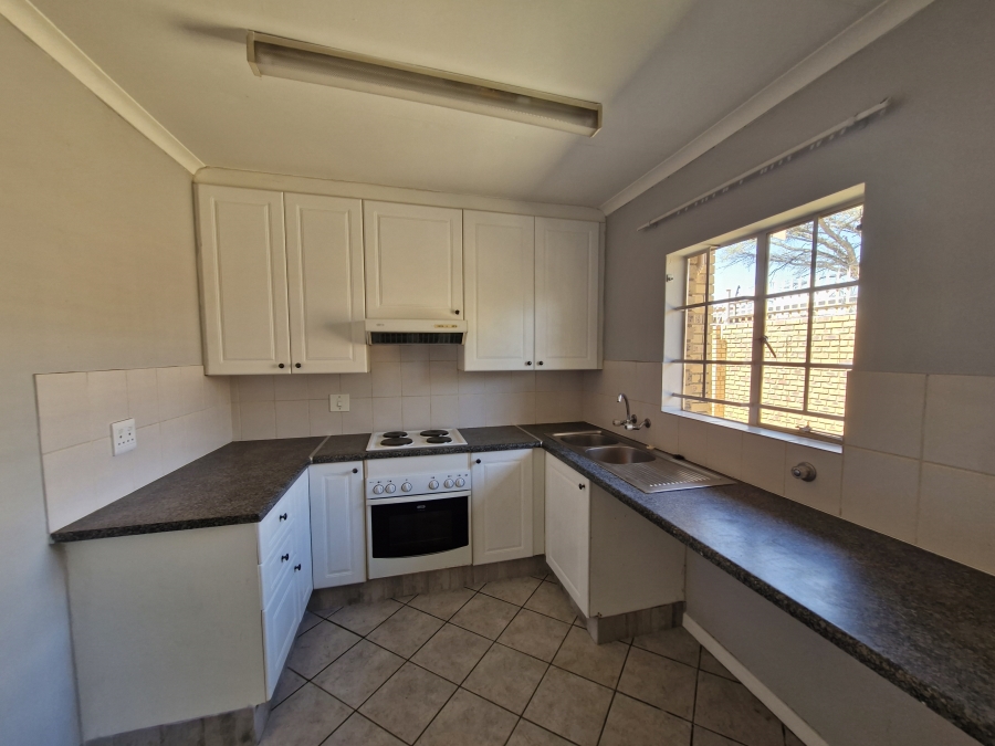 2 Bedroom Property for Sale in Die Wilgers Gauteng