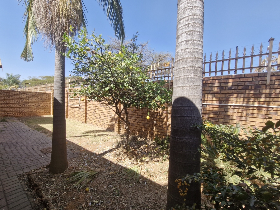 2 Bedroom Property for Sale in Die Wilgers Gauteng