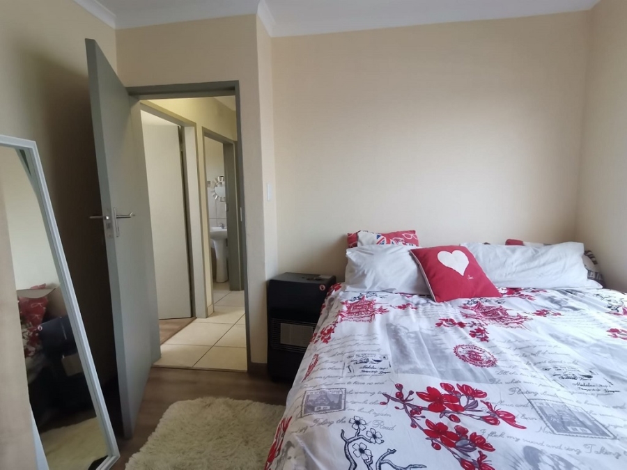 3 Bedroom Property for Sale in Albertsdal Gauteng