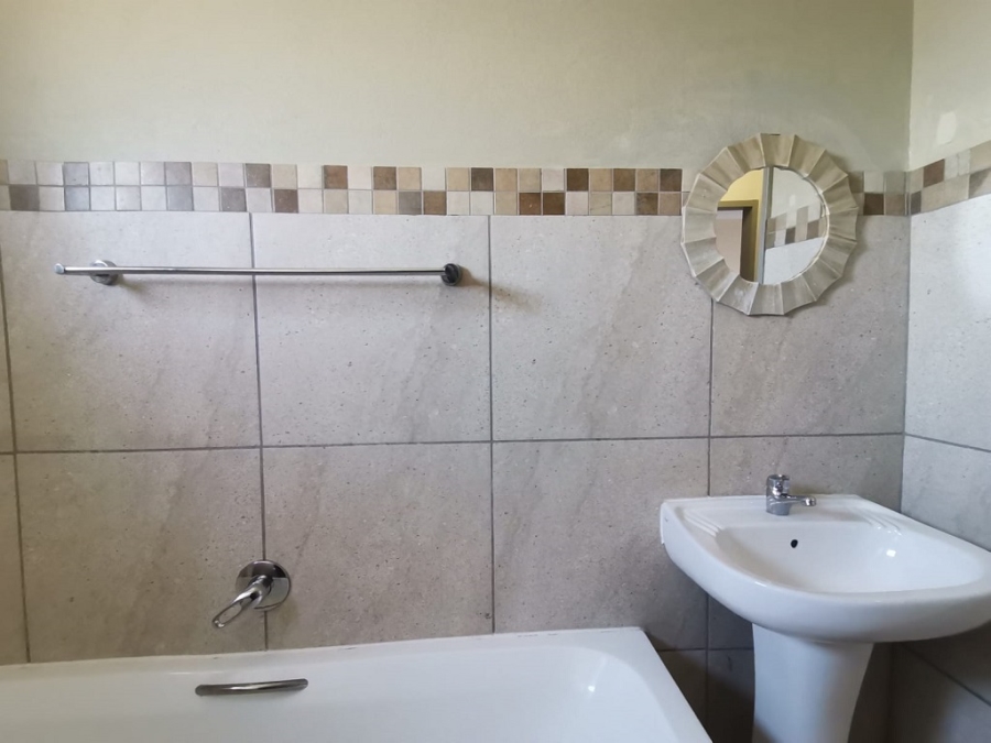 3 Bedroom Property for Sale in Albertsdal Gauteng