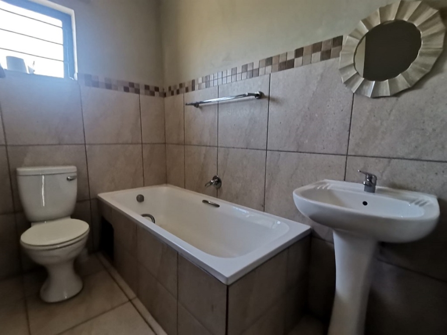 3 Bedroom Property for Sale in Albertsdal Gauteng