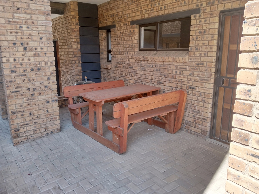 2 Bedroom Property for Sale in Witfield Gauteng