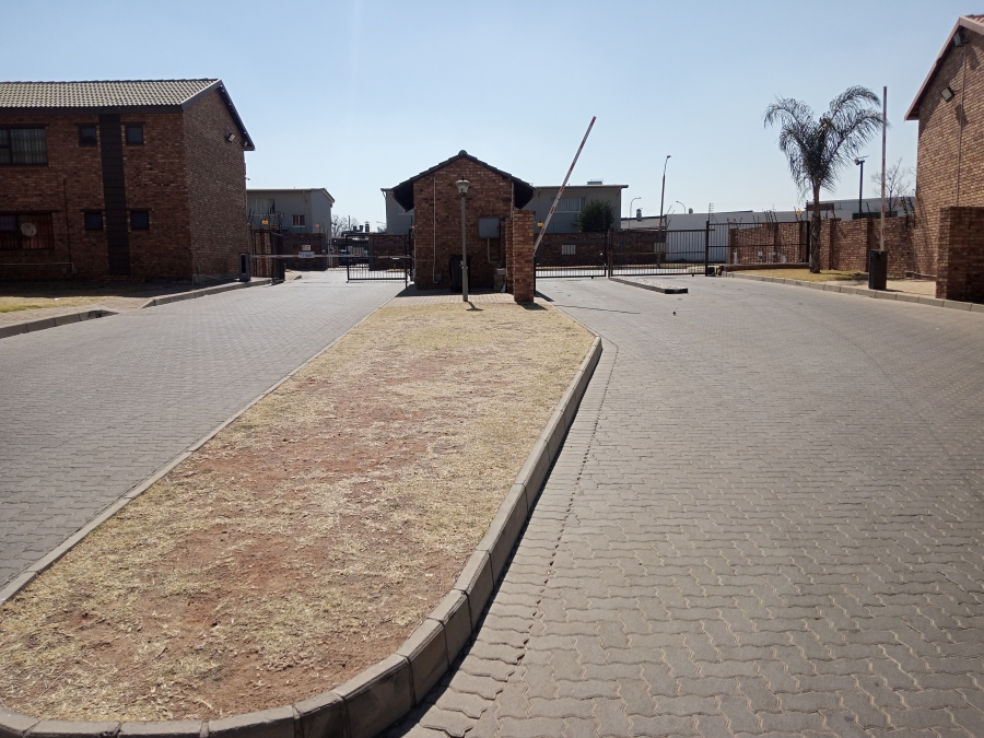 2 Bedroom Property for Sale in Witfield Gauteng