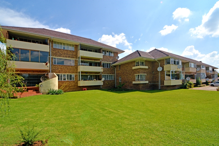 1 Bedroom Property for Sale in Waverley Gauteng