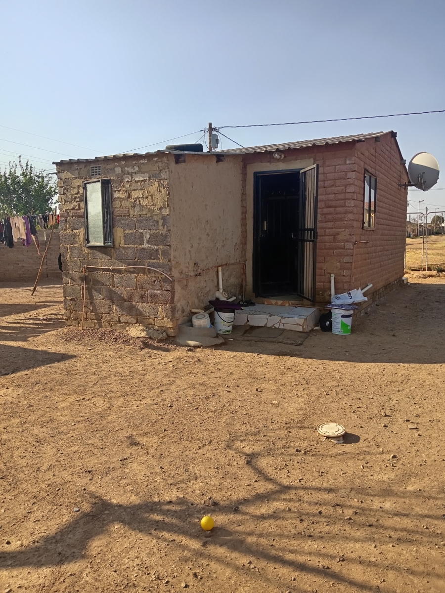 2 Bedroom Property for Sale in Orange Farm Gauteng