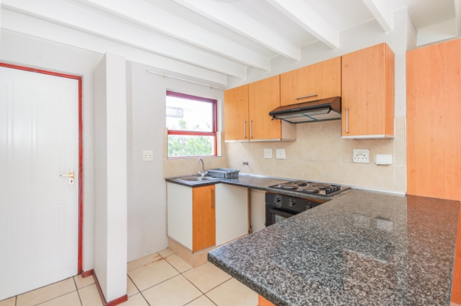 To Let 2 Bedroom Property for Rent in Lonehill Gauteng