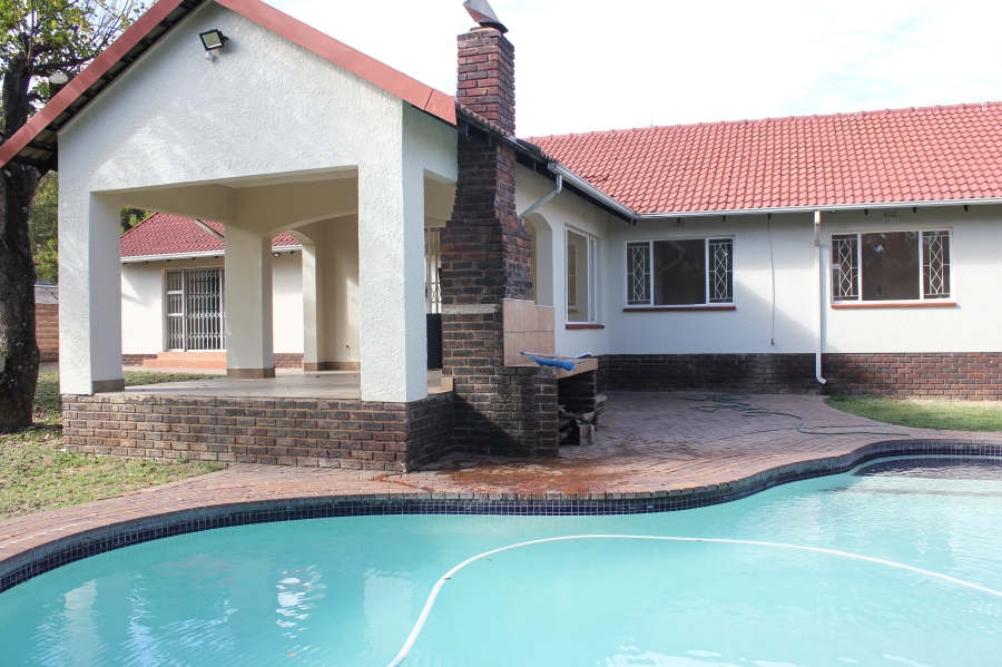 4 Bedroom Property for Sale in Vorna Valley Gauteng