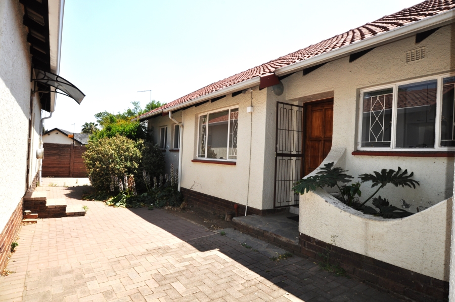 4 Bedroom Property for Sale in Vorna Valley Gauteng