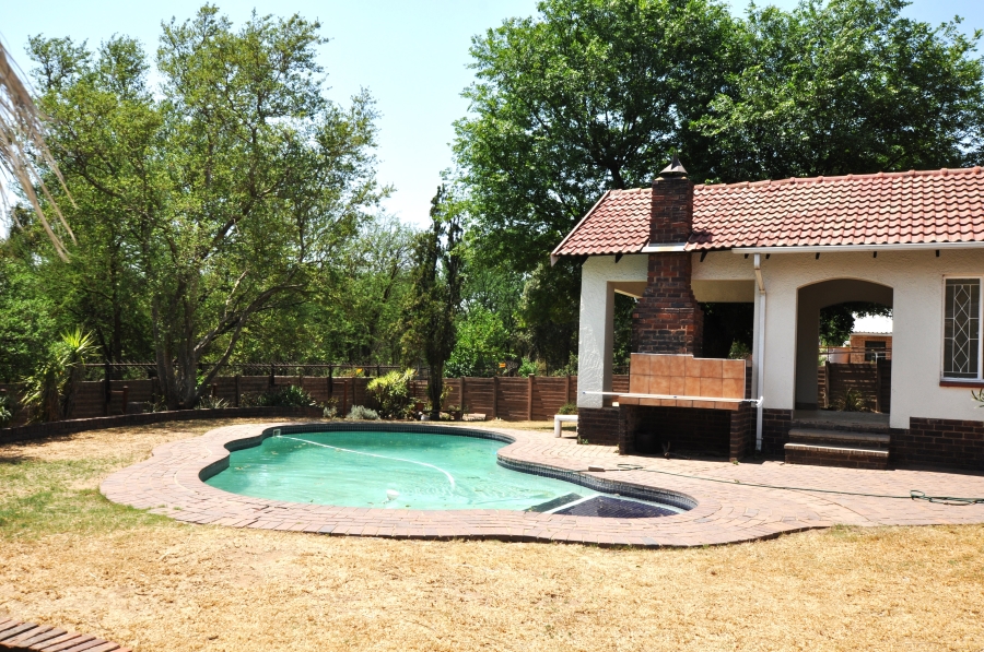 4 Bedroom Property for Sale in Vorna Valley Gauteng