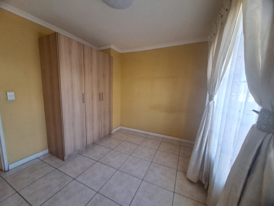 3 Bedroom Property for Sale in Kookrus Gauteng