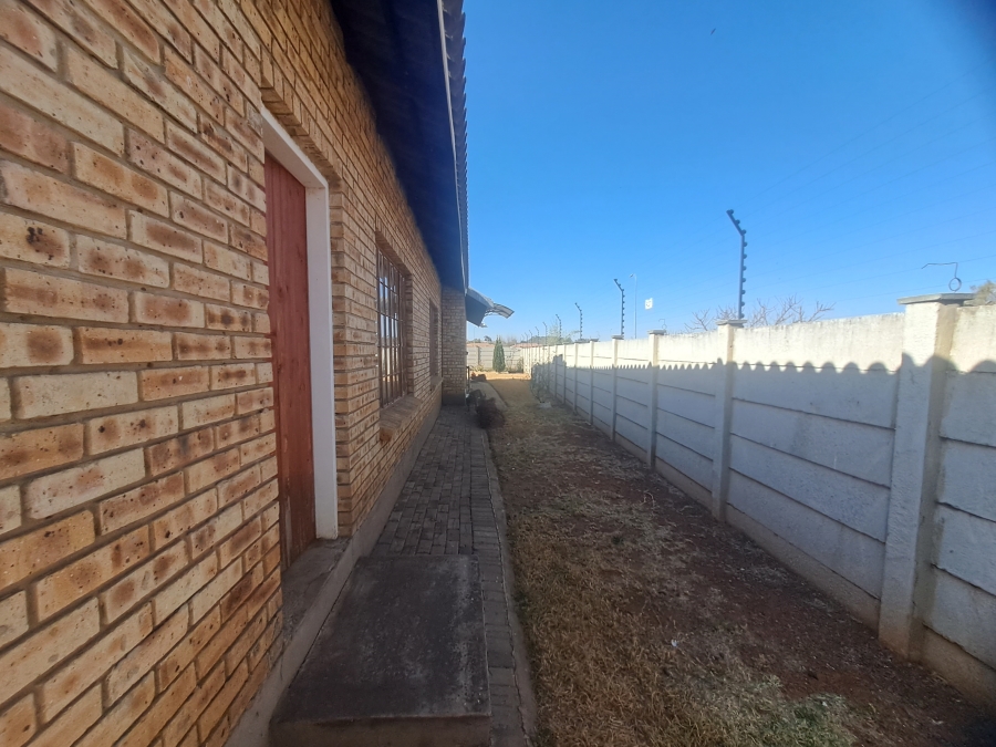 3 Bedroom Property for Sale in Kookrus Gauteng