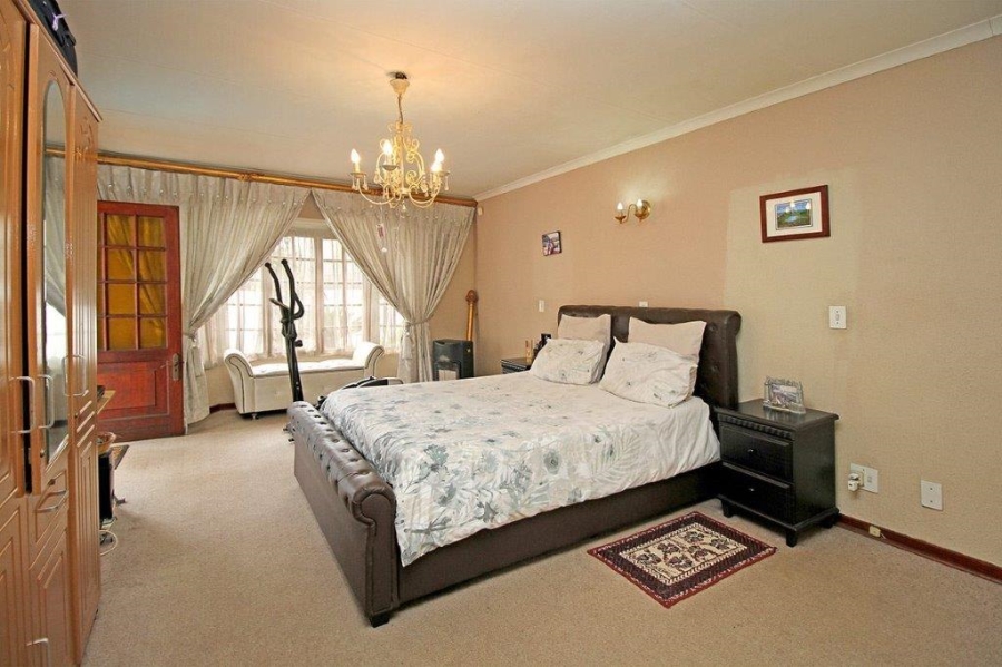 To Let 3 Bedroom Property for Rent in Bedfordview Gauteng