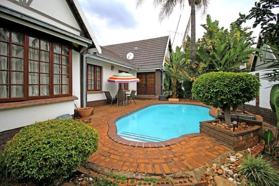 To Let 3 Bedroom Property for Rent in Bedfordview Gauteng