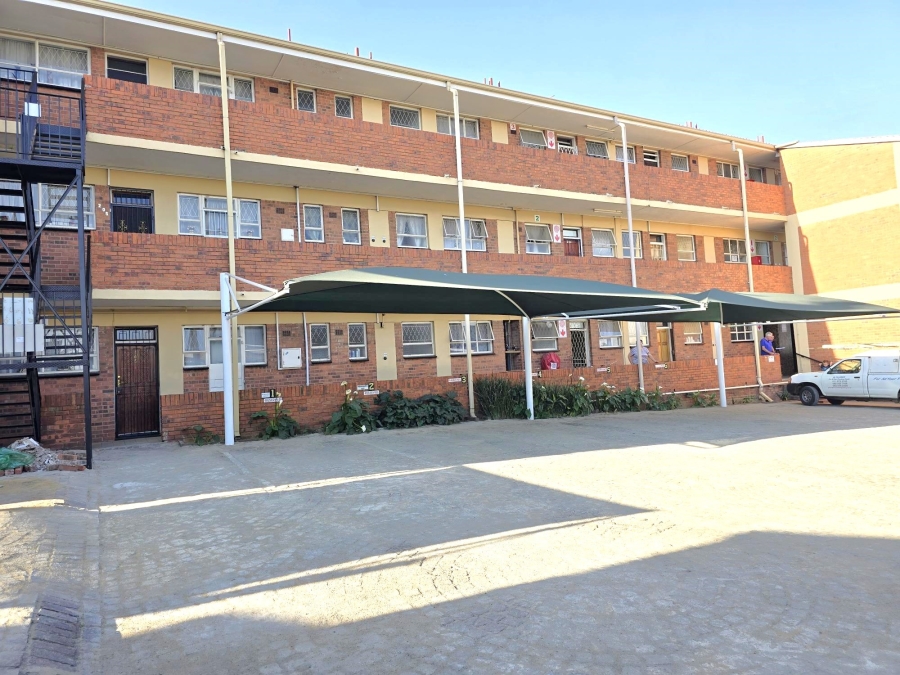 2 Bedroom Property for Sale in Edleen Gauteng