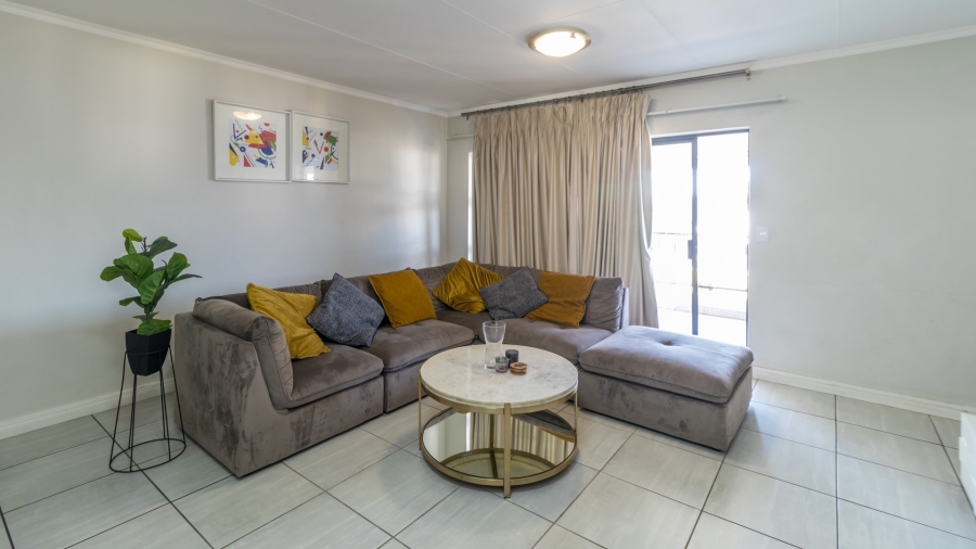 1 Bedroom Property for Sale in Waterfall Gauteng