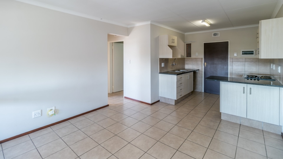 2 Bedroom Property for Sale in Erand Gardens Gauteng