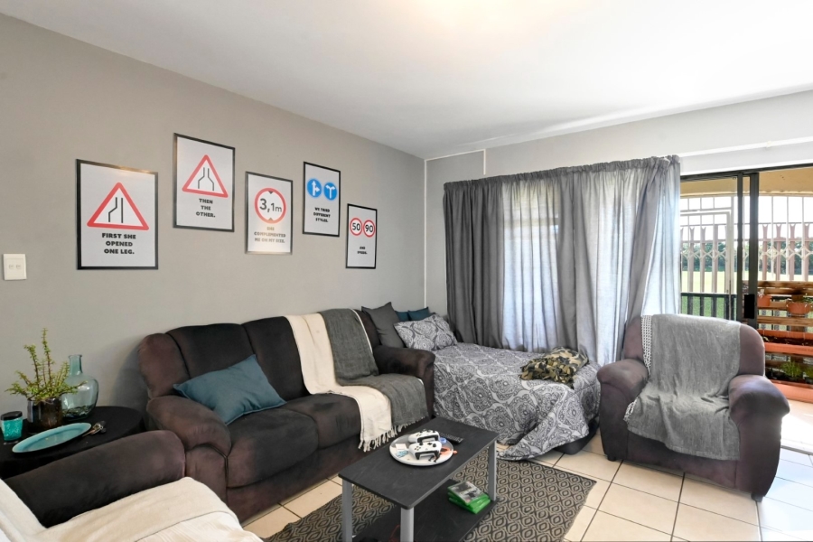 2 Bedroom Property for Sale in Queenswood Gauteng