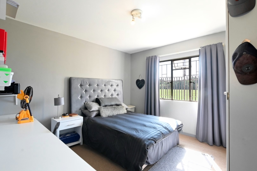 2 Bedroom Property for Sale in Queenswood Gauteng