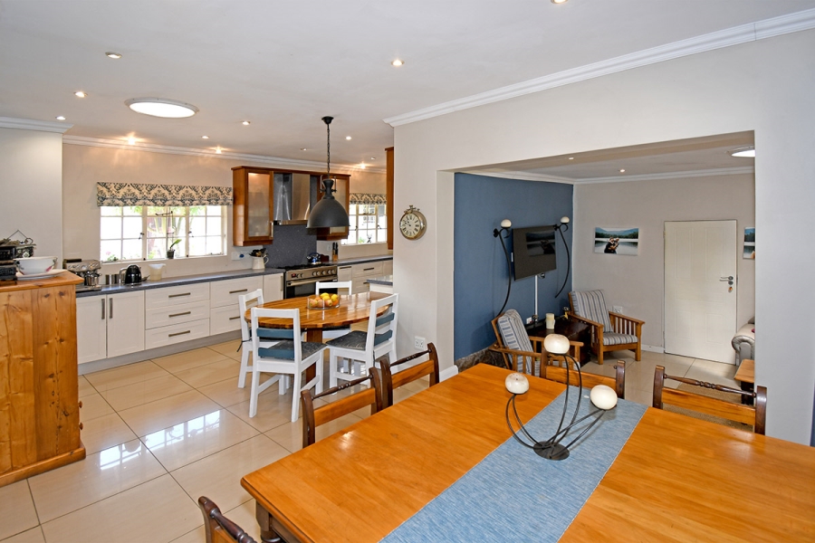 6 Bedroom Property for Sale in Bryanston Gauteng