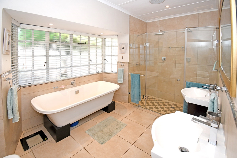 6 Bedroom Property for Sale in Bryanston Gauteng