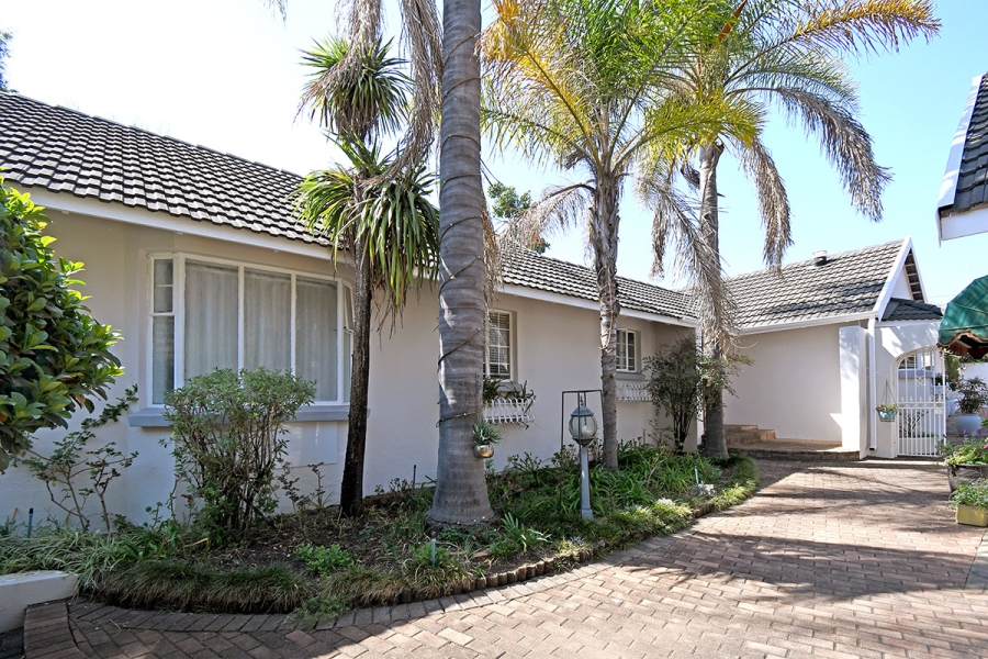 6 Bedroom Property for Sale in Bryanston Gauteng