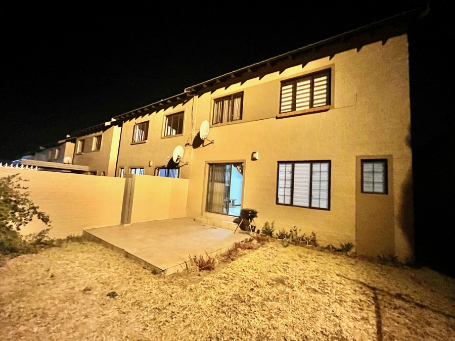 To Let 3 Bedroom Property for Rent in Summerset Gauteng