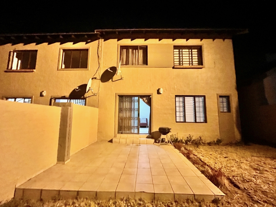 To Let 3 Bedroom Property for Rent in Summerset Gauteng