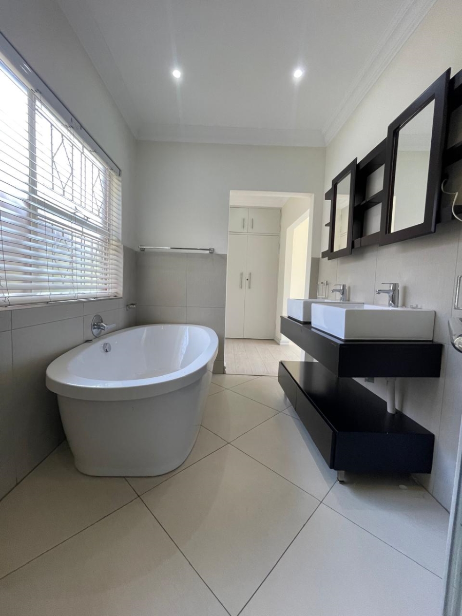 4 Bedroom Property for Sale in Sunward Park Gauteng