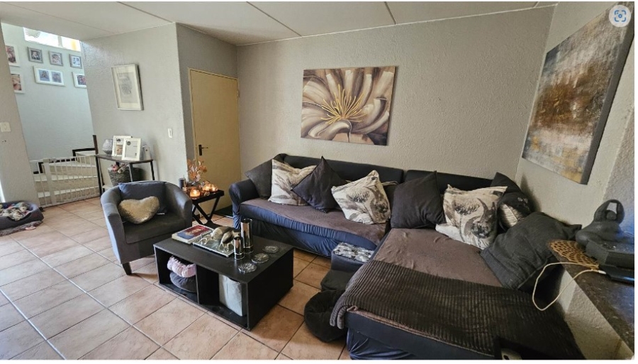 2 Bedroom Property for Sale in Sunninghill Gauteng