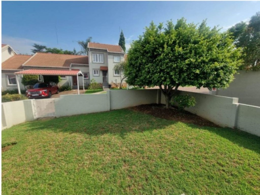 2 Bedroom Property for Sale in Sunninghill Gauteng