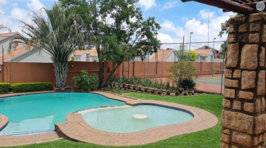 1 Bedroom Property for Sale in Sunninghill Gauteng