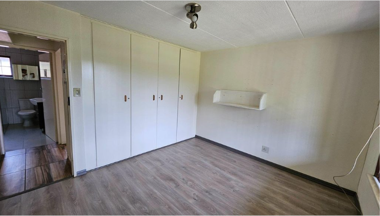 2 Bedroom Property for Sale in Sunninghill Gauteng