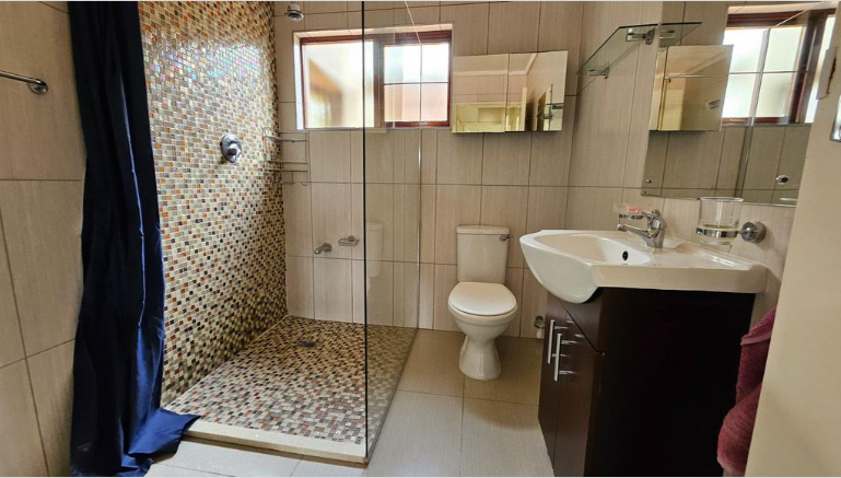 2 Bedroom Property for Sale in Sunninghill Gauteng