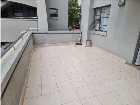 1 Bedroom Property for Sale in Sunninghill Gauteng