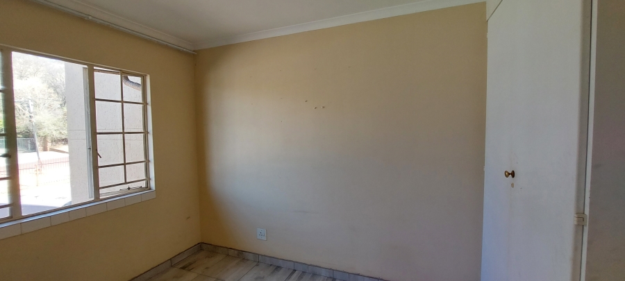 To Let 2 Bedroom Property for Rent in Alan Manor Gauteng