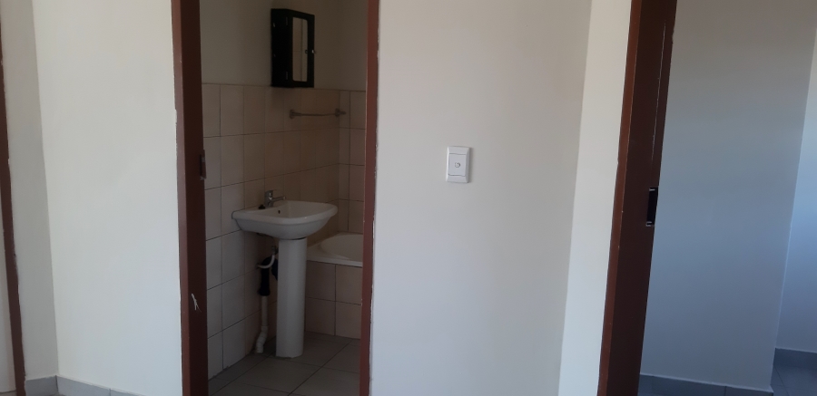 2 Bedroom Property for Sale in Pollak Park Gauteng